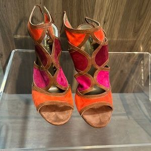 Aquazarra cute heels!